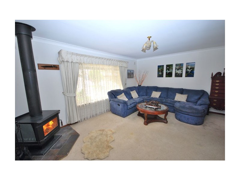27 Edinburgh Road, Modbury SA 5092