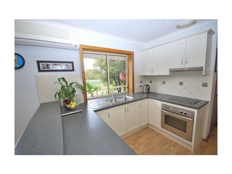 27 Edinburgh Road, Modbury SA 5092