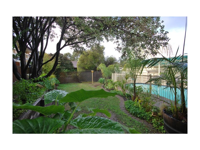 27 Edinburgh Road, Modbury SA 5092