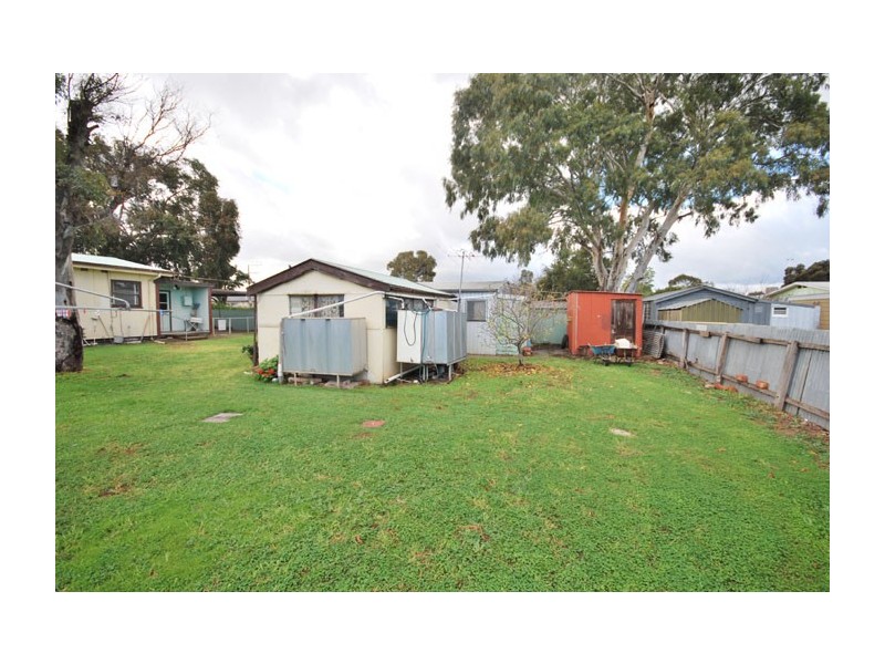 13 Redward Avenue, Greenacres SA 5086