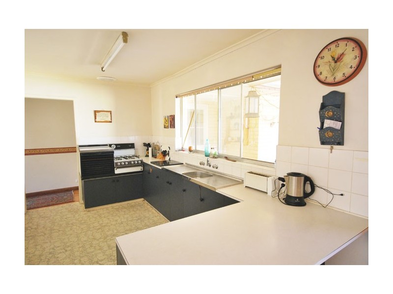 37 Cottenham Road, Banksia Park SA 5091