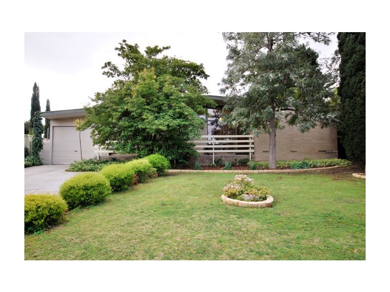 6 Domain Avenue, Para Vista SA 5093