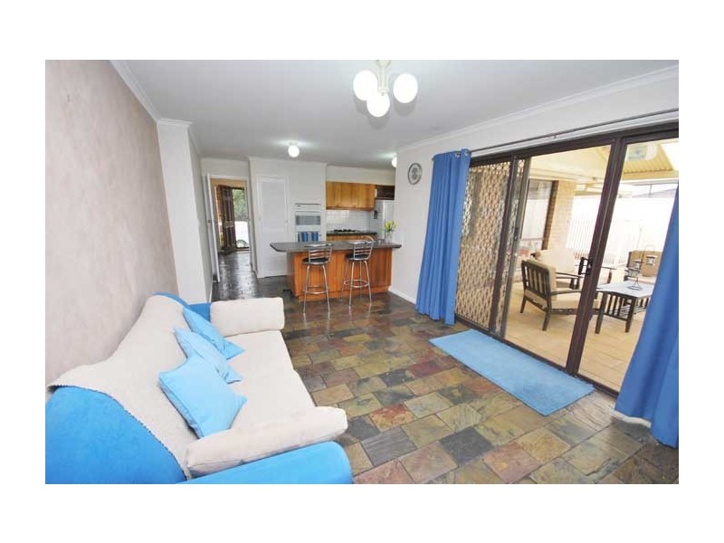 16 Barlow Court, St Agnes SA 5097