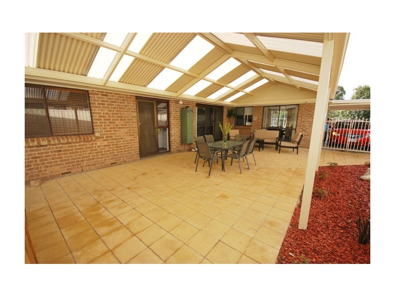 16 Barlow Court, St Agnes SA 5097