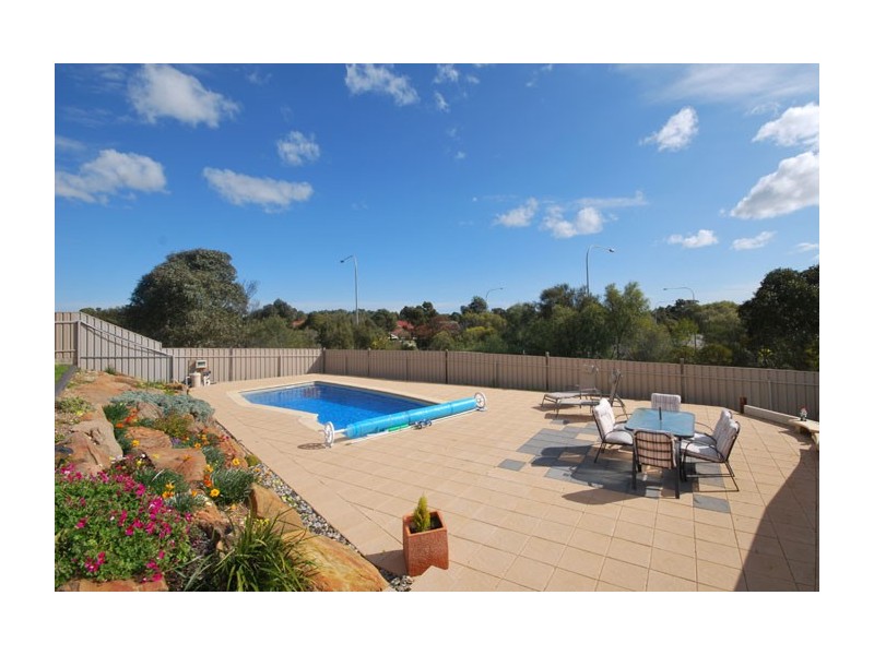 5 The Outlook, Salisbury Heights SA 5109