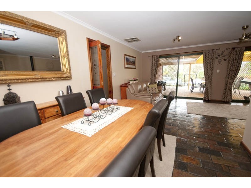 17 Barker Avenue, Tea Tree Gully SA 5091