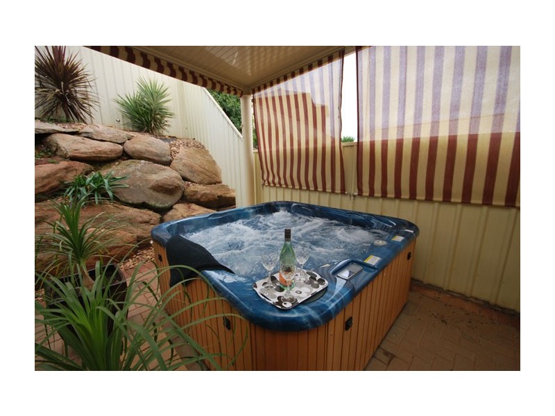 3/4 McCann Place, Greenwith SA 5125