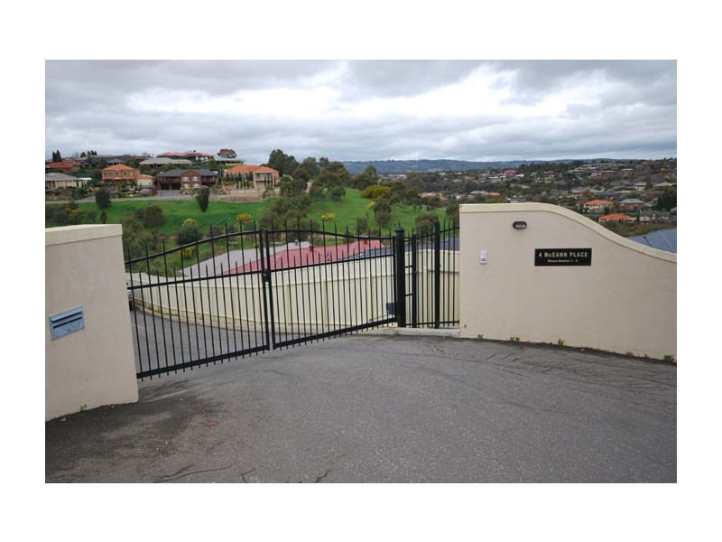 3/4 McCann Place, Greenwith SA 5125