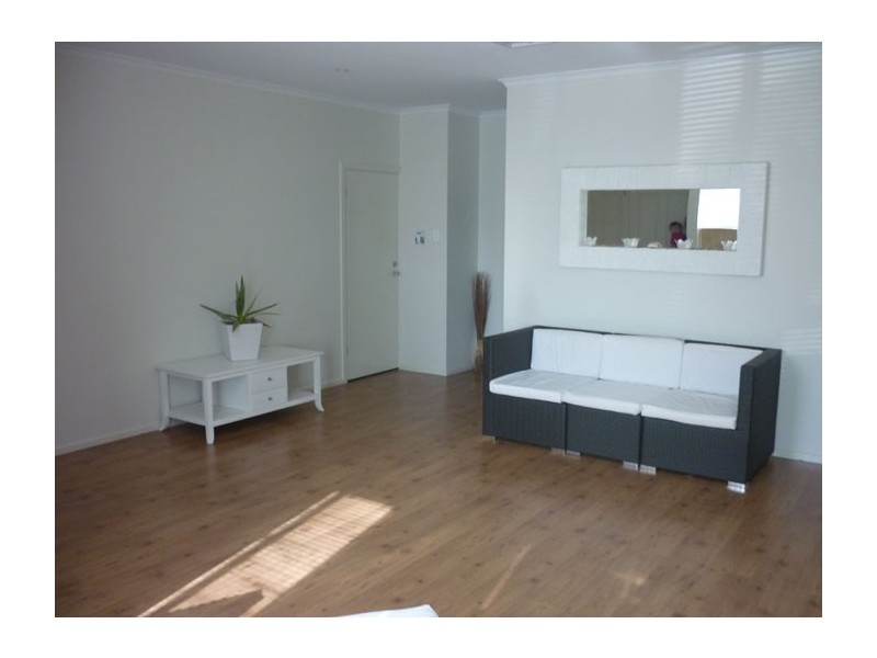 42 Franklin Avenue, Mawson Lakes SA 5095