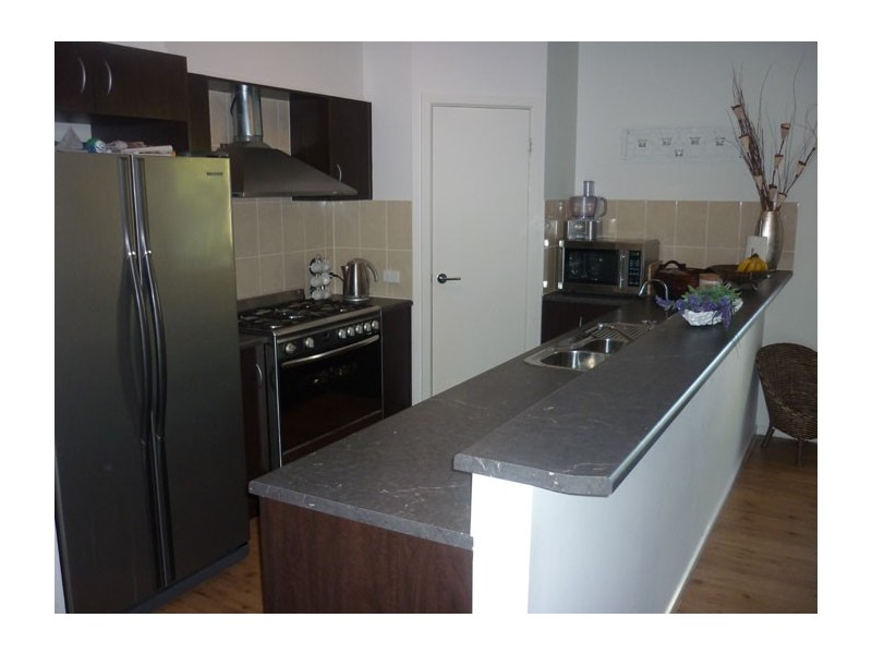 42 Franklin Avenue, Mawson Lakes SA 5095