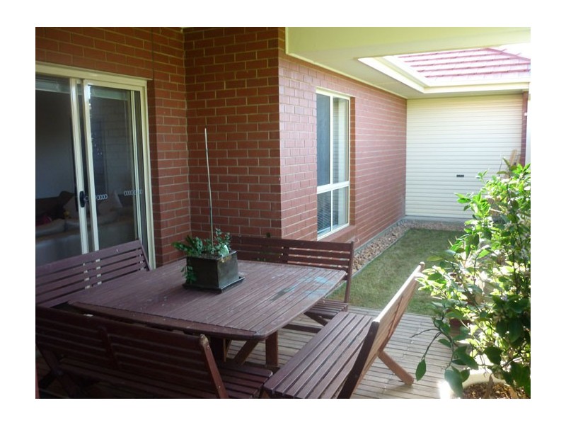 42 Franklin Avenue, Mawson Lakes SA 5095