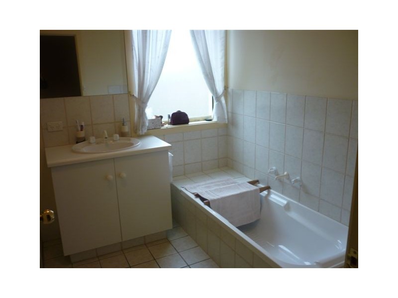 48A Sir Ross Smith Blvd, Oakden SA 5086