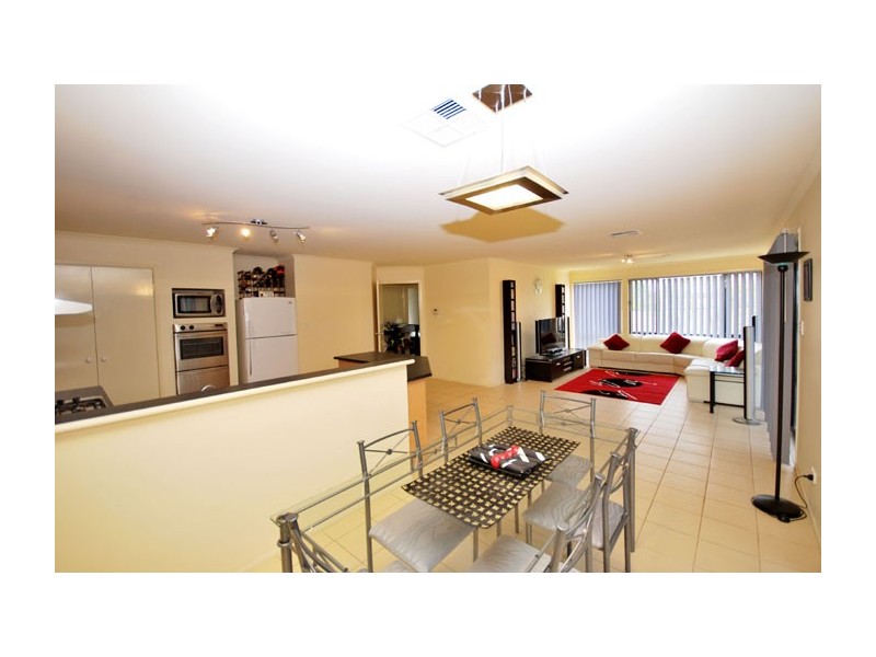 2 Surrey Close, Salisbury East SA 5109