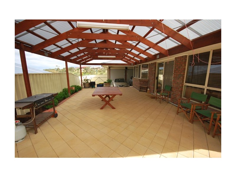 3 Creekview Drive, Walkley Heights SA 5098