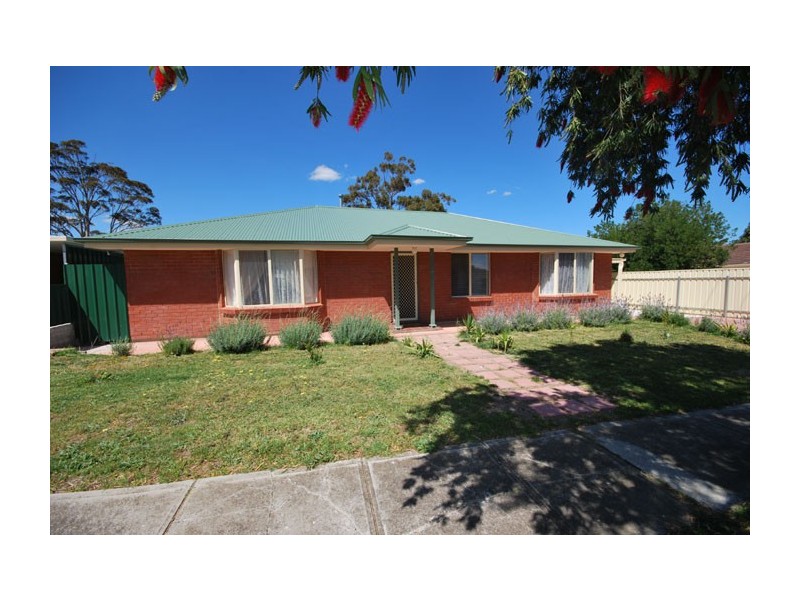 35 Doradus Avenue, Hope Valley SA 5090
