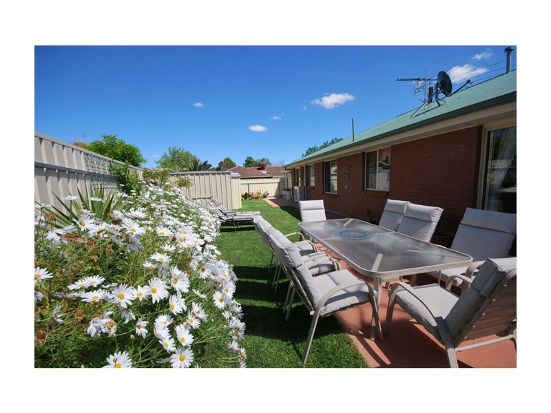 35 Doradus Avenue, Hope Valley SA 5090