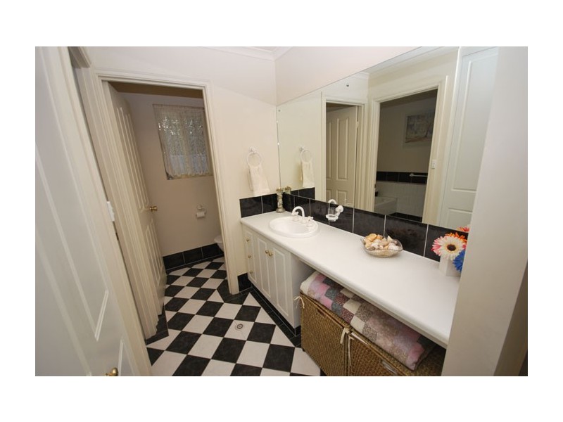 4 Pineridge Court, Golden Grove SA 5125