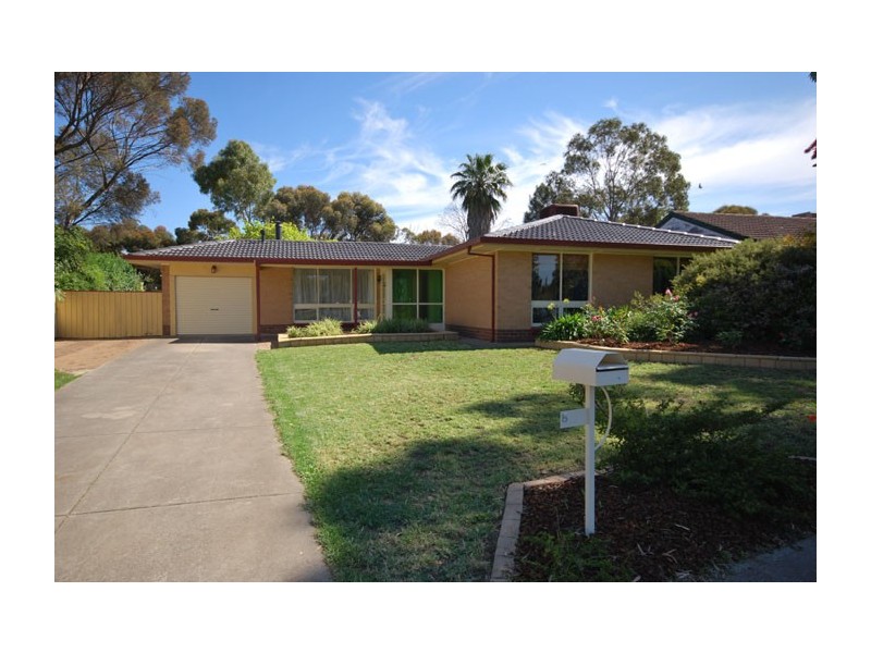 8 Vulcan Avenue, Modbury Heights SA 5092