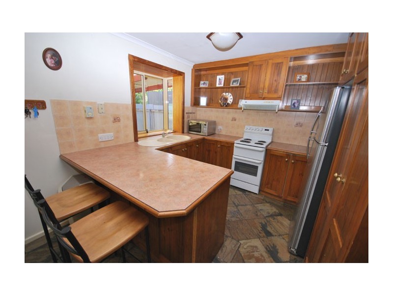 8 Vulcan Avenue, Modbury Heights SA 5092