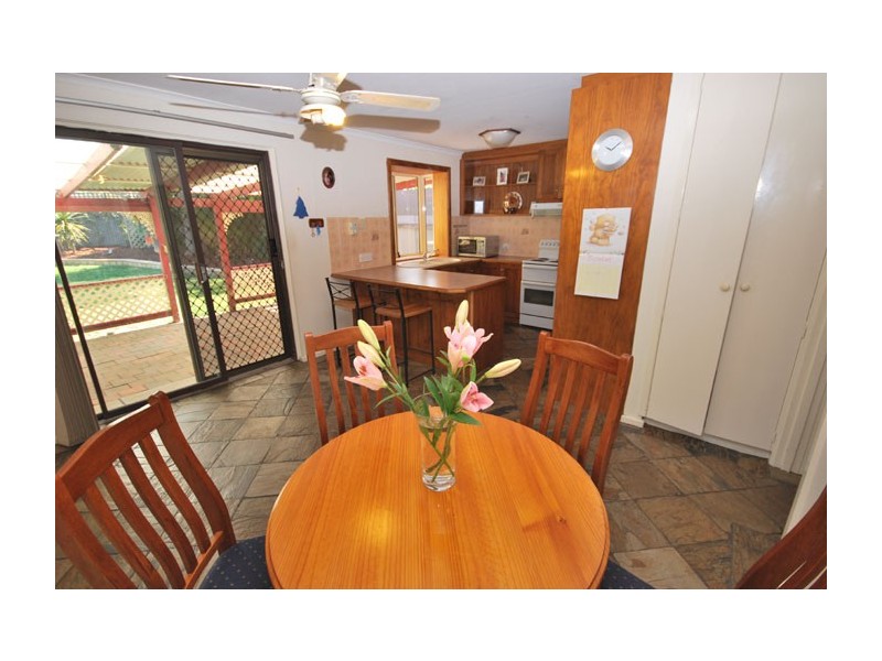8 Vulcan Avenue, Modbury Heights SA 5092