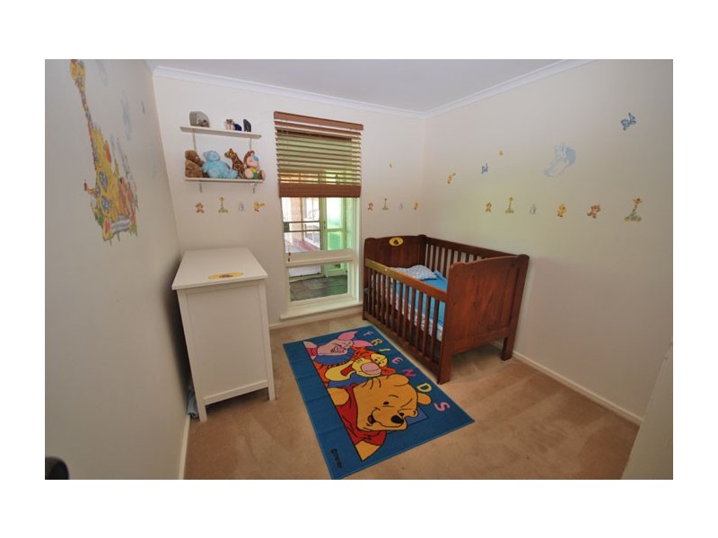 8 Vulcan Avenue, Modbury Heights SA 5092