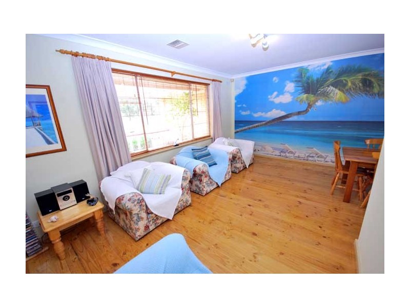 25 Loch Lomond Drive, Modbury SA 5092