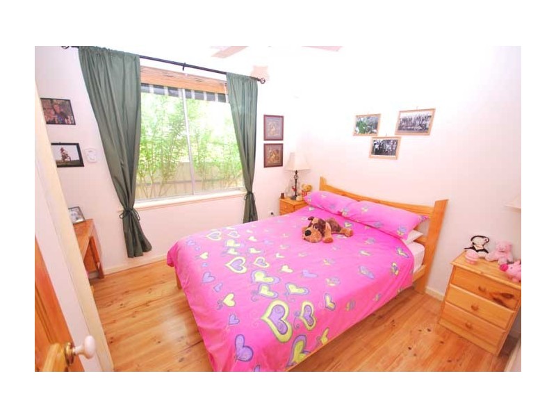 25 Loch Lomond Drive, Modbury SA 5092