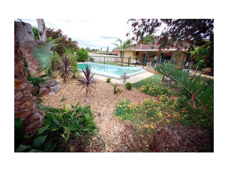 25 Loch Lomond Drive, Modbury SA 5092