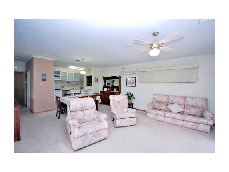14 Kennedy Street, St Agnes SA 5097