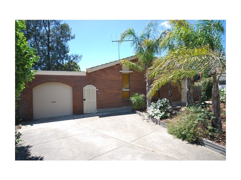 18 Pelsaert Avenue, Fairview Park SA 5126