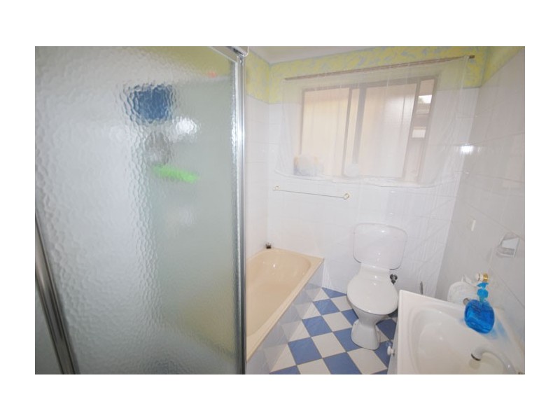 2/25 Greenwood Drive, St Agnes SA 5097