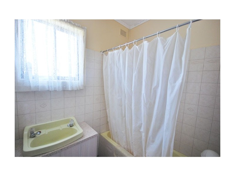 22 Swanson Avenue, Gilles Plains SA 5086