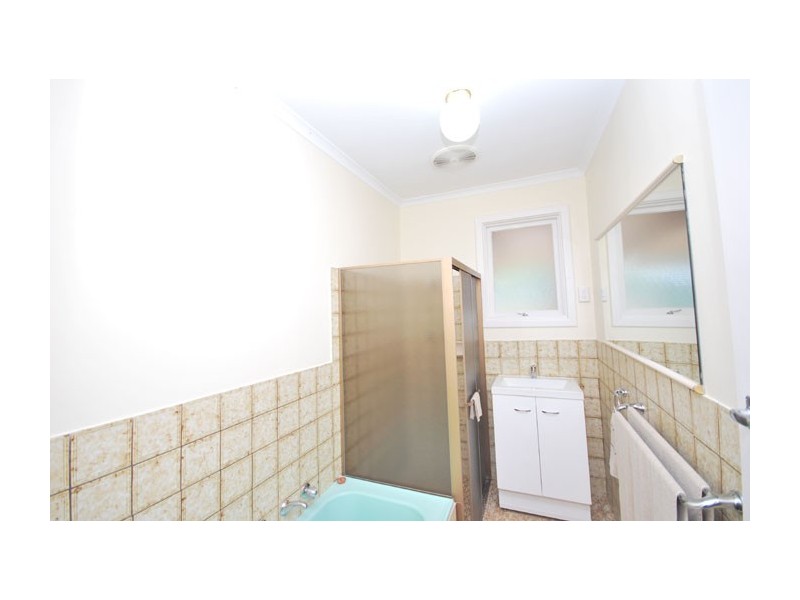 21 Gloucester Avenue, Redwood Park SA 5097