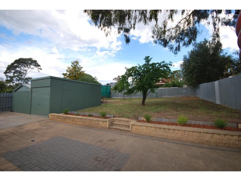 21 Gloucester Avenue, Redwood Park SA 5097