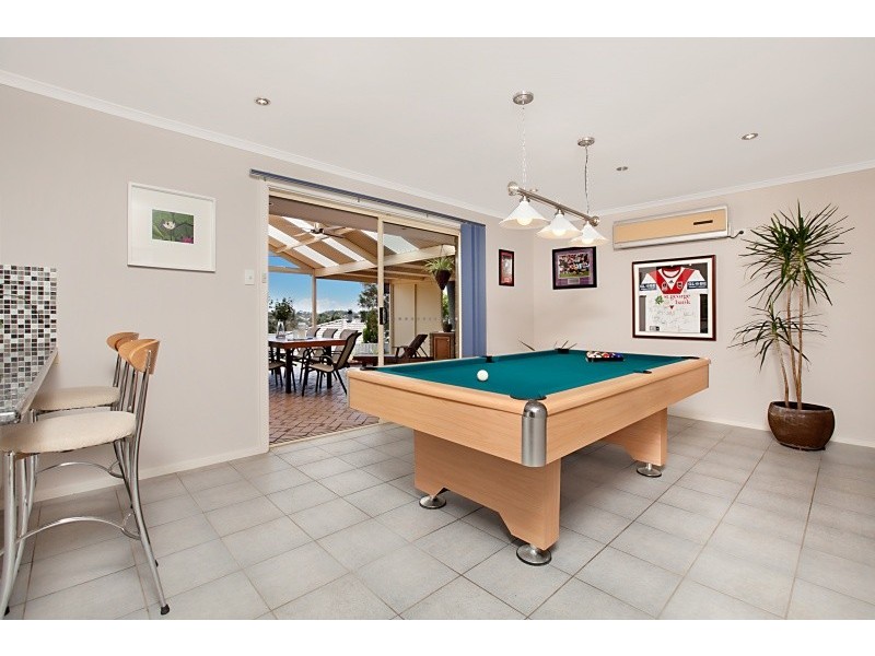 16 Burford Crescent, Redwood Park SA 5097