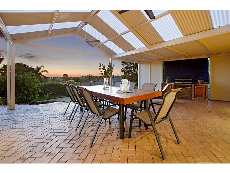 16 Burford Crescent, Redwood Park SA 5097