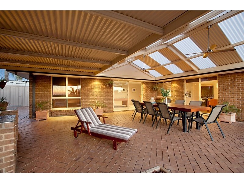 16 Burford Crescent, Redwood Park SA 5097