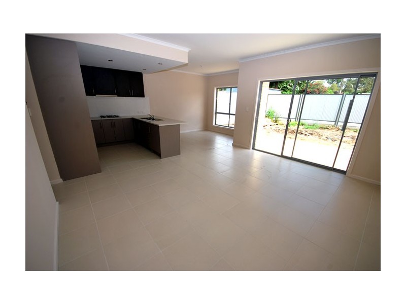 4A & 4B Scot Road, Dernancourt SA 5075