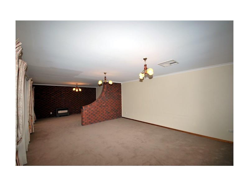 9 Pitman Court, Redwood Park SA 5097