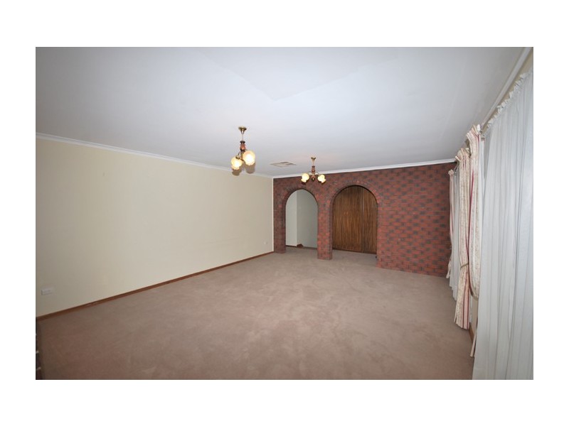 9 Pitman Court, Redwood Park SA 5097