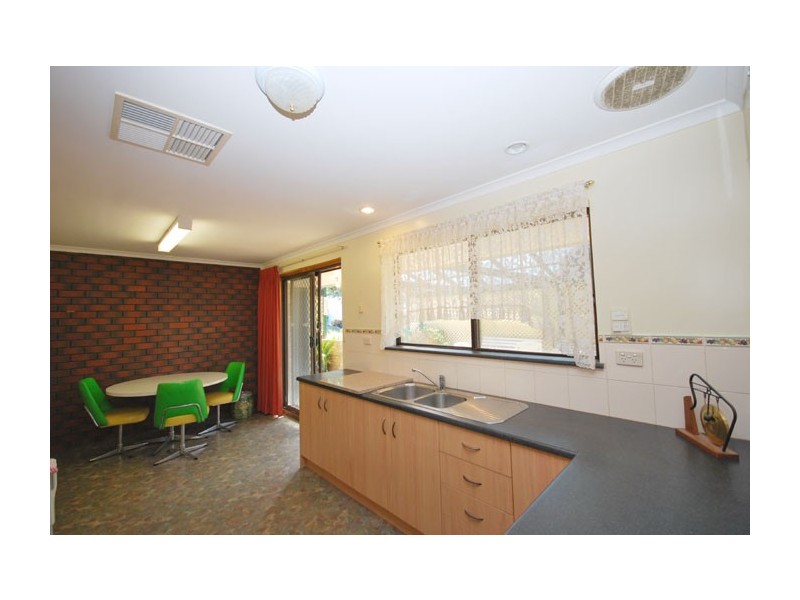 9 Pitman Court, Redwood Park SA 5097
