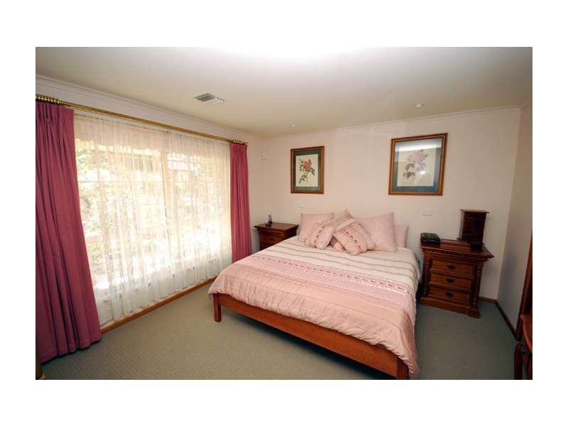 29 Palamountain Avenue, Greenwith SA 5125