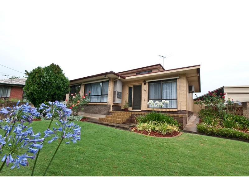 39 Brookvale Road, Windsor Gardens SA 5087 the real estate agency