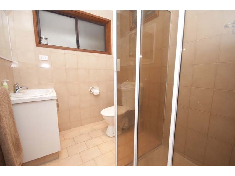 27 Dearman Avenue, Redwood Park SA 5097