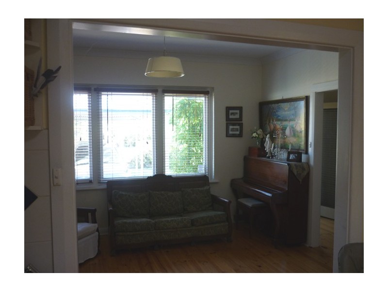 6 Frank Street, Vista SA 5091