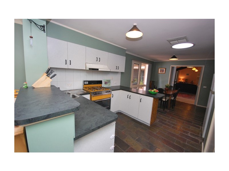 6 Chrysler Court, Salisbury Heights SA 5109