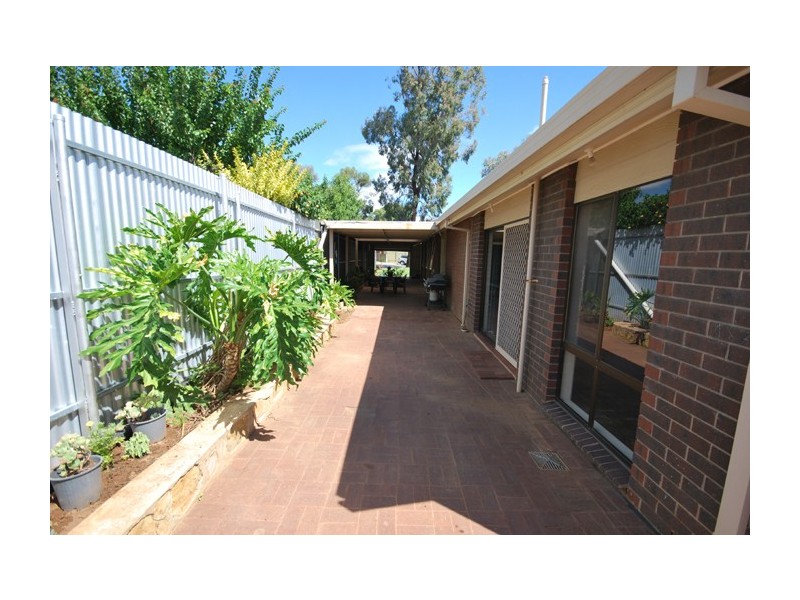 6 Chrysler Court, Salisbury Heights SA 5109
