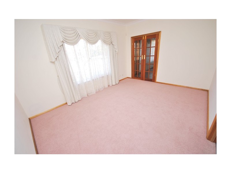 7 Raschella Street, Hope Valley SA 5090