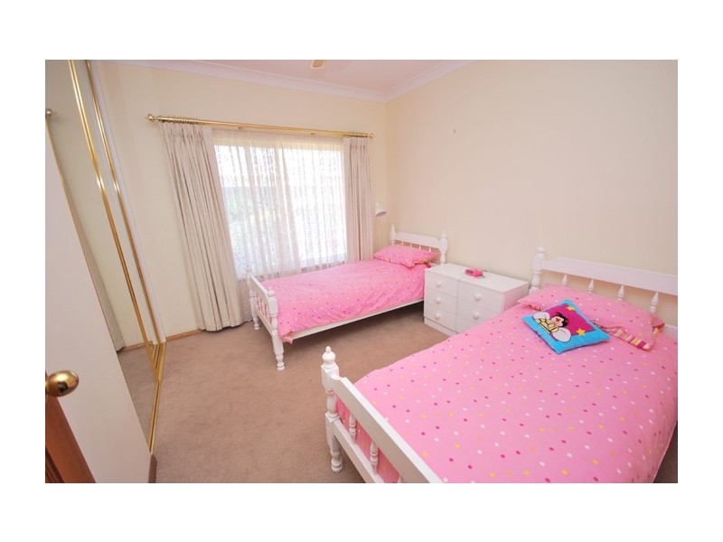 7 Raschella Street, Hope Valley SA 5090