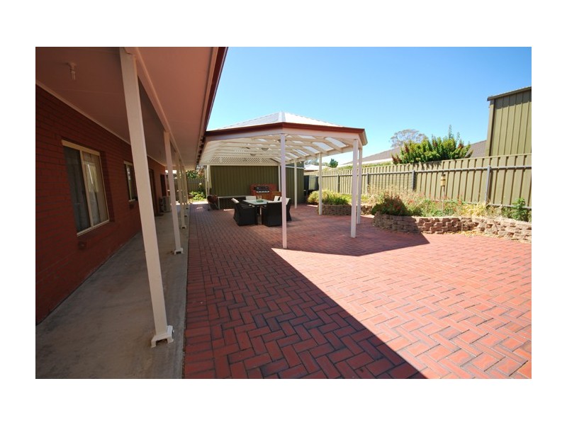 7 Raschella Street, Hope Valley SA 5090